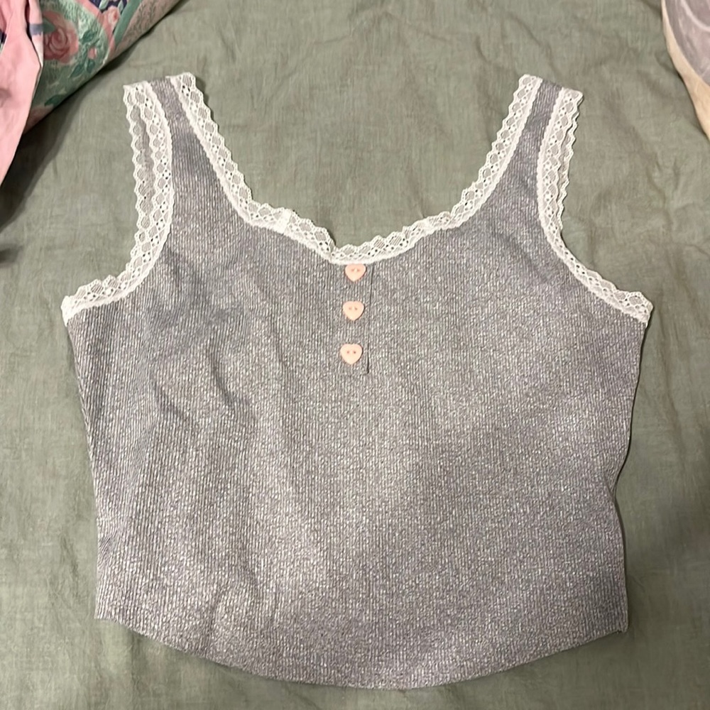 never worn cute heart top